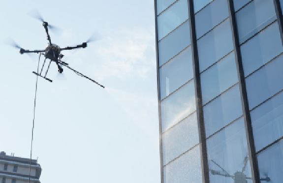 无人机清洗幕墙--高空清洁的革命性变革